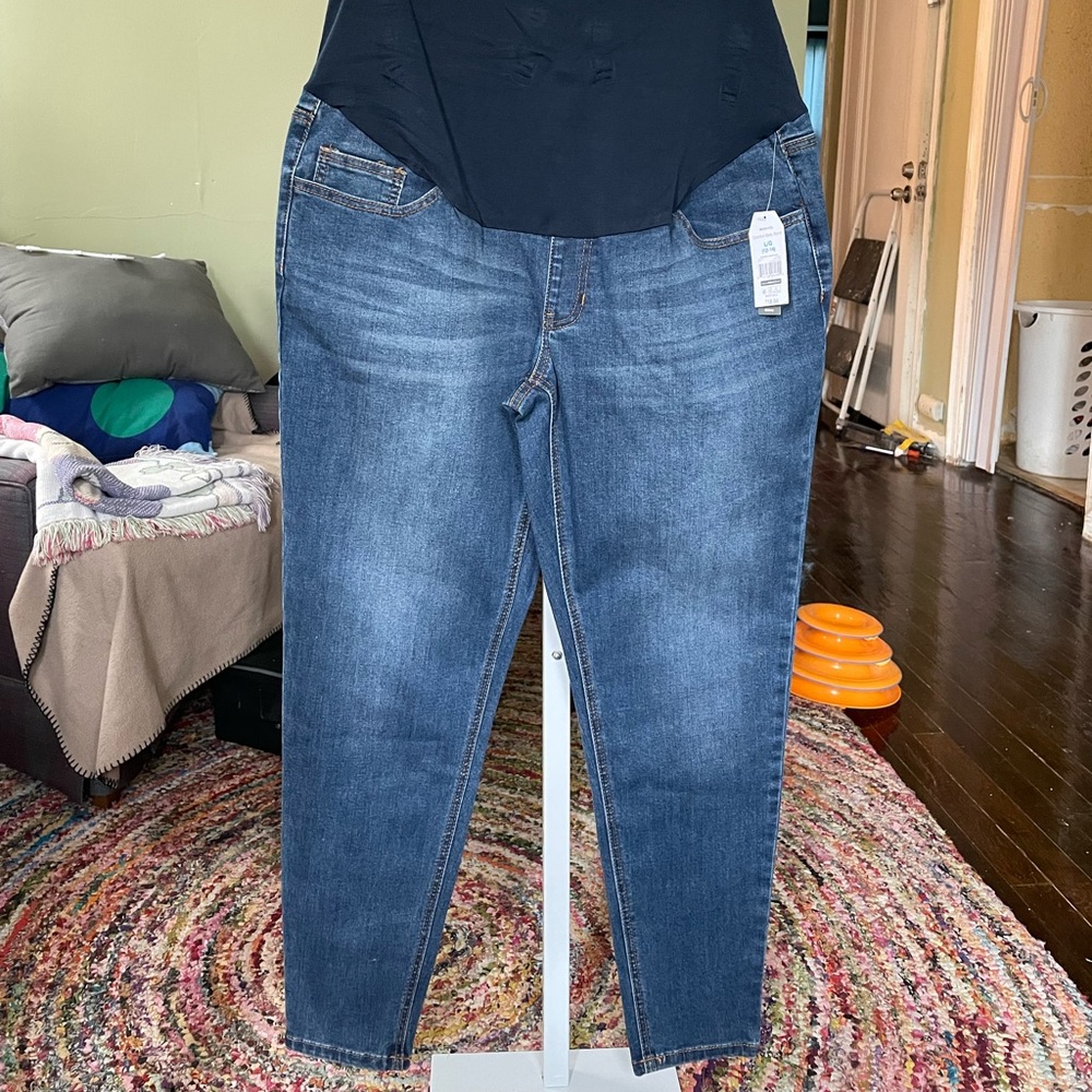 Large Maternity Blue Jeans